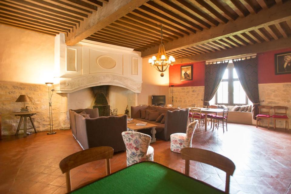 Chateau De Pleneselve Bon-Encontre Экстерьер фото